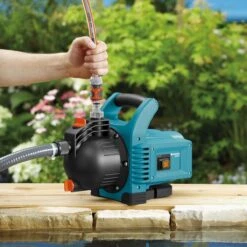 GARDENA - Classic Besproeiingspomp 3000/4 Compleet - Waterpomp - Incl. 3.5 M Aanzuigslang En 20 M Slang -Gardena 1200x1200 12