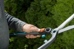 GARDENA - 2 In 1 EnergyCut Heggenschaar - 2.5x Meer Kracht - Totale Lengte 60 Cm 28 GARDENA - 2 In 1 EnergyCut Heggenschaar - 2.5x Meer Kracht - Totale Lengte 60 Cm -Gardena 1200x799 66