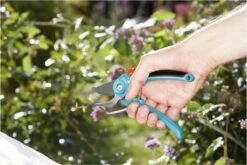 GARDENA - Classic B/S Bypass - Snoeischaar - Ø 20mm - 25 Jaar Garantie 11 GARDENA - Classic B/S Bypass - Snoeischaar - Ø 20mm - 25 Jaar Garantie -Gardena 1200x800 83