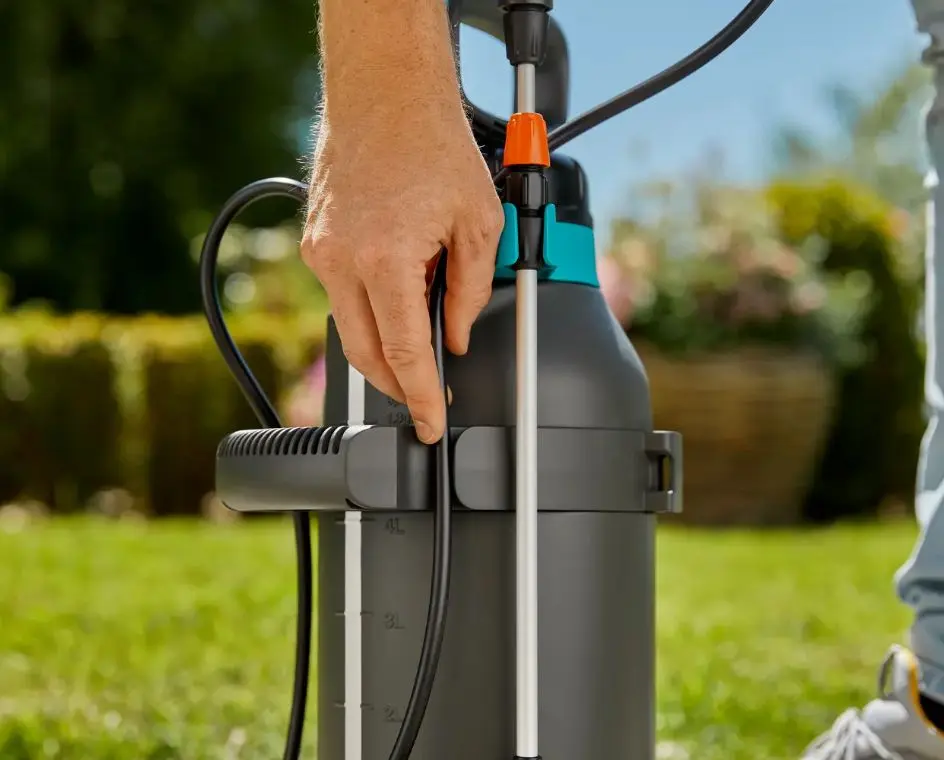 Gardena - Drukspuit Plus, Inhoud 5 L 11138-20 4 Gardena - Drukspuit Plus, Inhoud 5 L 11138-20 - Afbeelding 4